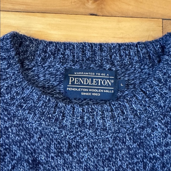 Pendleton wool sweater - Picture 3 of 4